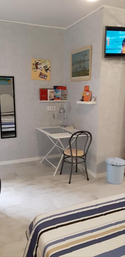 Chambre D'Hotes Du Mas Julianas 萨朗科的圣洛朗 外观 照片