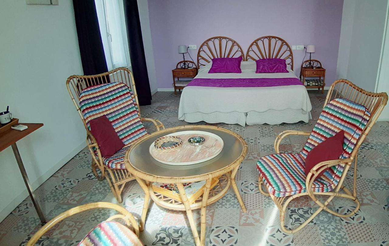 Chambre D'Hotes Du Mas Julianas 萨朗科的圣洛朗 外观 照片